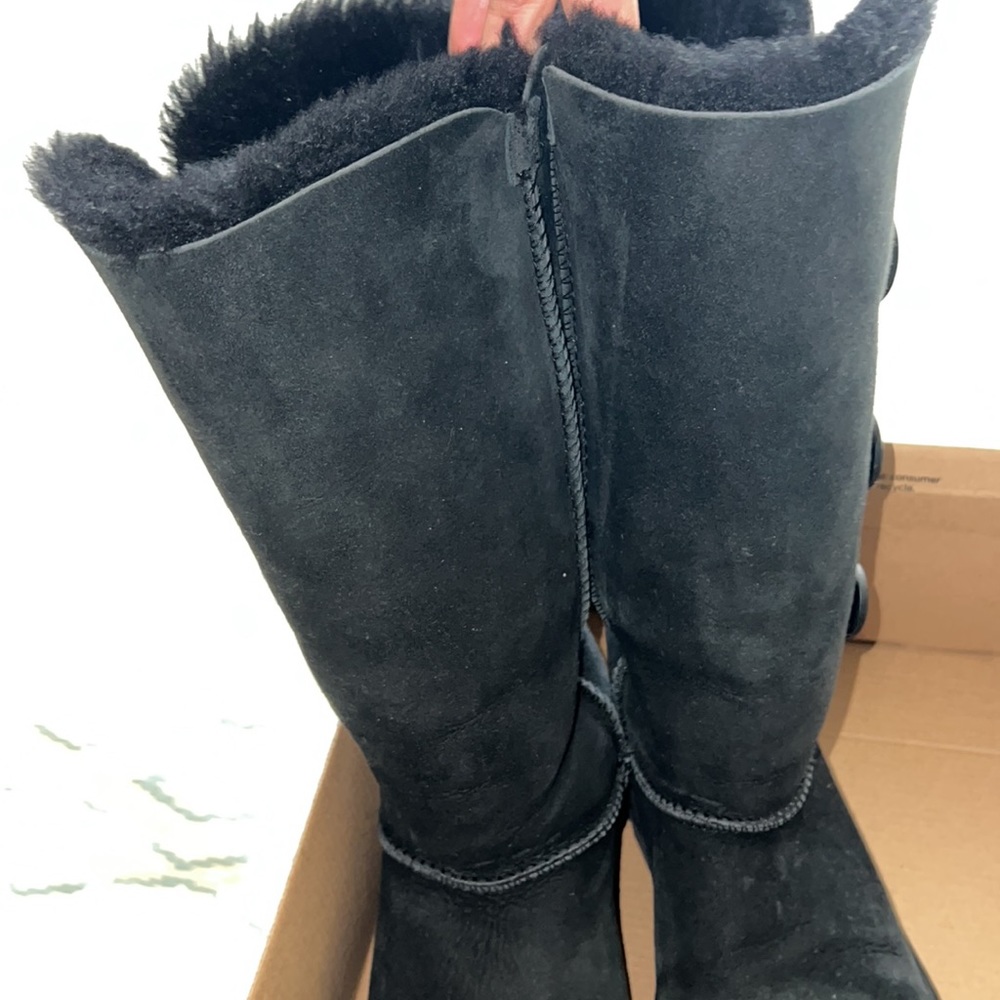 UGG black Bailey button Triplet II Boot - Picture 2 of 7
